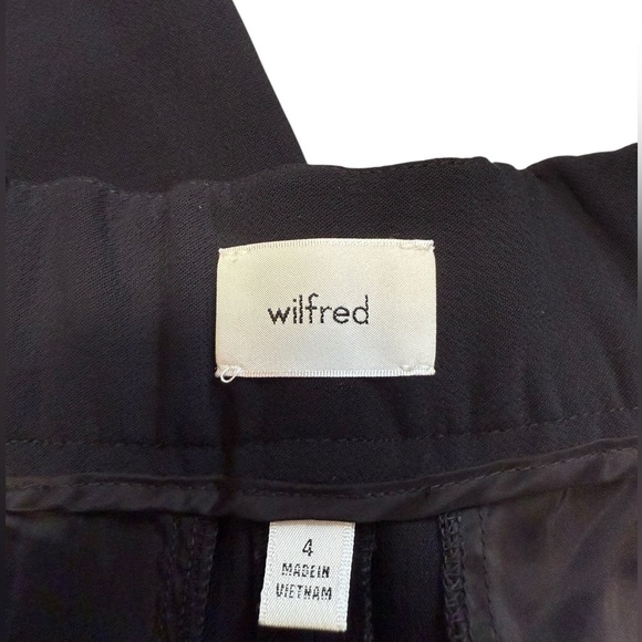 Aritzia Wilfred Black High-Waisted Pleated Cuffed Trousers - Picture 8 of 8